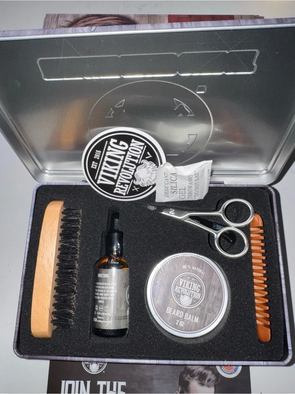 Revolution Men’s Beard Care Kit – Gray Grooming Set